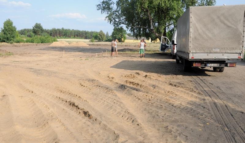 W Klaskawie powstaje plac zabaw i boisko