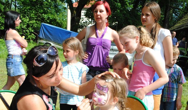 Malunki na twarzach milusińskich z Wielkich Chełmów (FOTO)