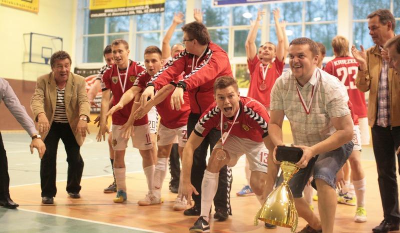 Trzydzieści tysięcy złotych i powołania do kadry narodowej