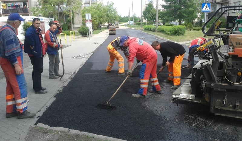 Załatali dziury na Rzepakowej w Chojnicach (FOTO)
