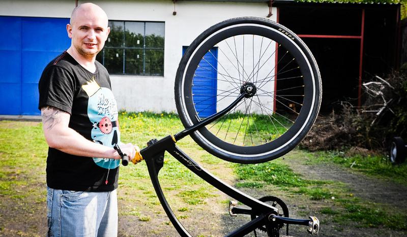 Drewniany rower Bartka Lesmana (GALERIA)