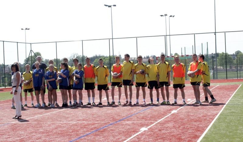 Oficjalne otwarcie boiska przy liceum w Czersku (FOTO)