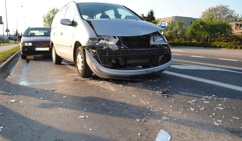 Stłuczka na skrzyżowaniu ulic Bytowskiej i Leśnej w Chojnicach (FOTO)