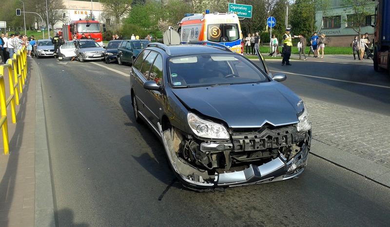 Cztery samochody zderzyły się w Chojnicach (FOTO)