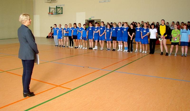 Dziewczyny w Malachinie grały w piłkę możną (FOTO)