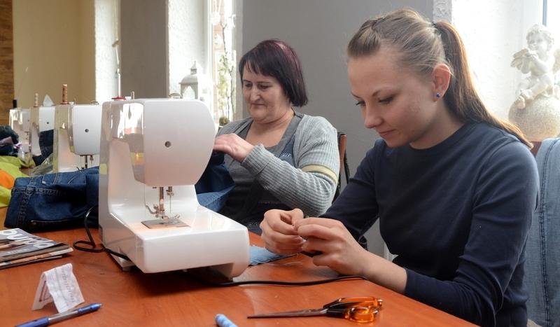 Potrafią uszyć fatuszek i podłożyć spodnie (ZDJĘCIA)