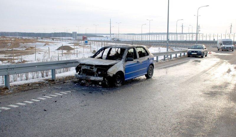 Na obwodnicy Chojnic spłonęła skoda