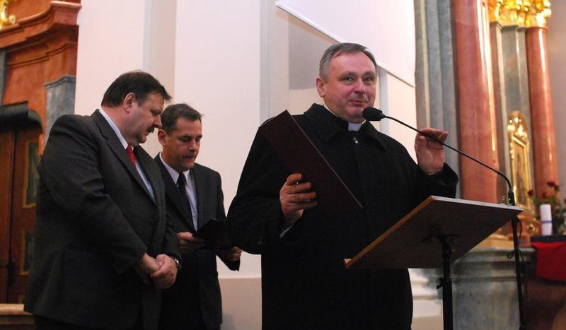 Chojnicki kościół po renowacji(GALERIA)