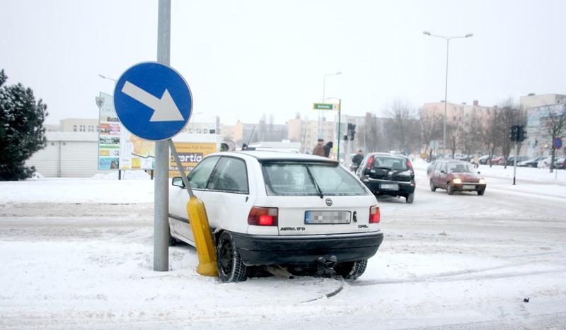 Zderzenie dwóch aut na Kościerskiej w Chojnicach