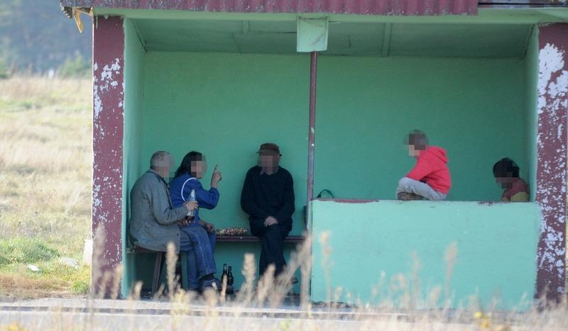 Mandaty za picie na przystanku w Krzyżu