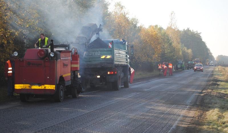 Remont drogi na odcinku Żabno - Męcikał