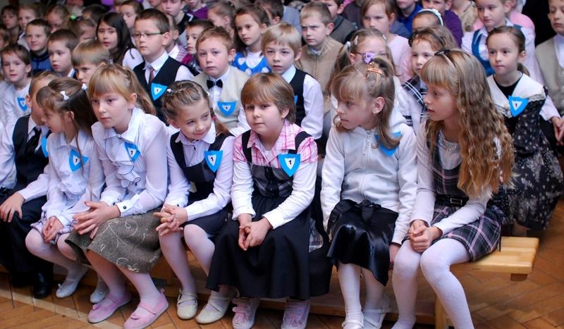 W Łęgu ślubowali być wzorowymi uczniami (GALERIA)