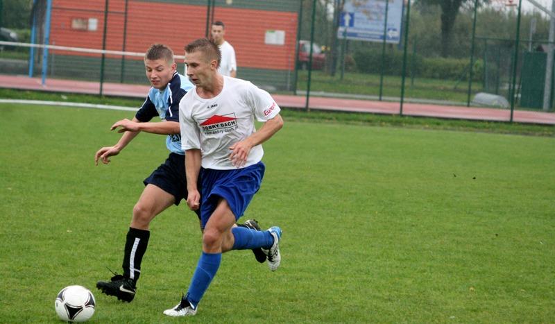 Szalony mecz w Chojnicach. Kolejarz ? Tęcza 3:3 (FOTO)