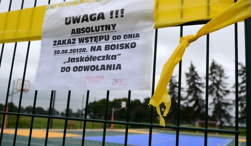 Boisko w Sławęcinie zamknięte