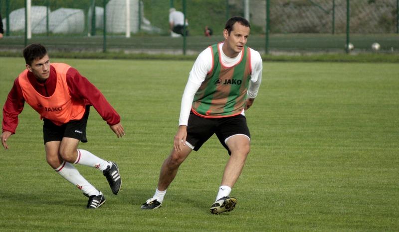 Tomasz Mikołajczak oficjalnie w Chojniczance. Koniec transferów?