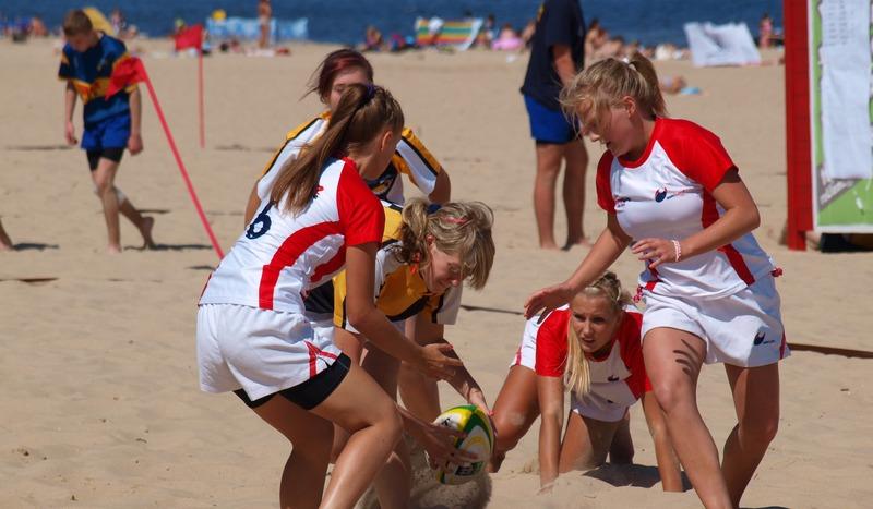 Rugby na plaży. Tur czuł piach między palcami