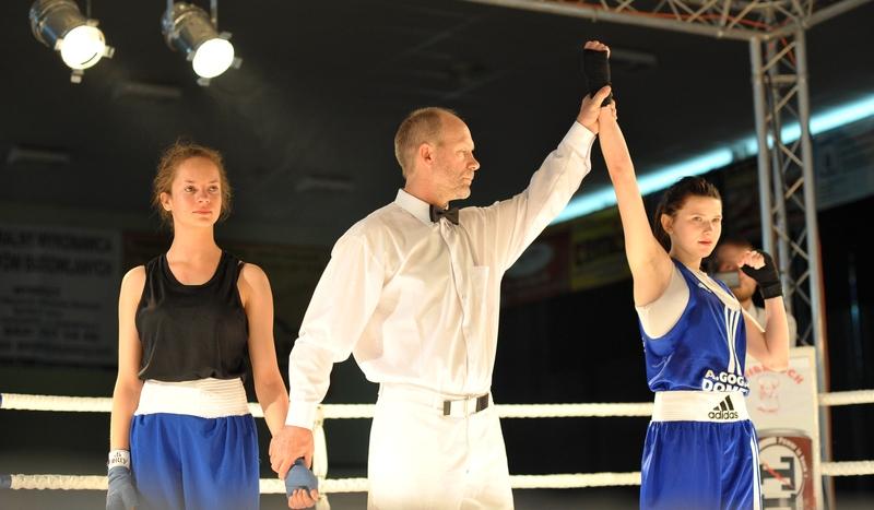 Ogólnopolska Olimpiada Młodzieży w Wieliczce. Trzy złota bokserek Boxing Team Choj