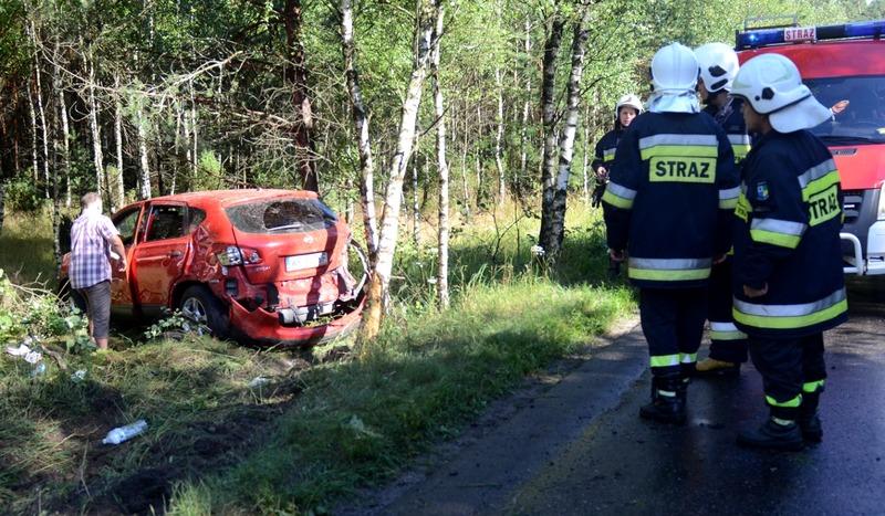 Dachował niedaleko Wolności (AKTUALIZACJA, NOWE FOTO)