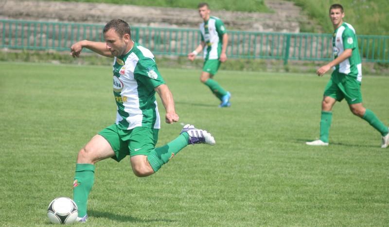 Robert Bednarek wraca na lewą obronę