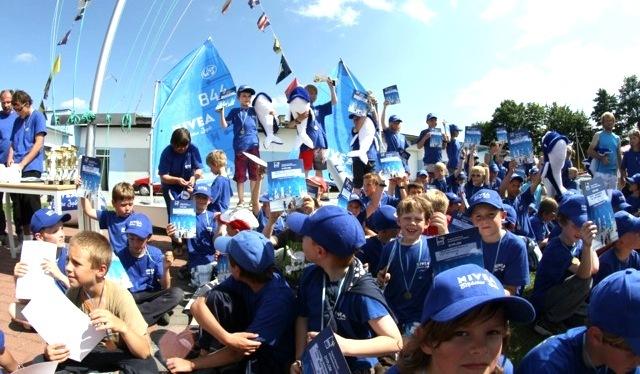 Nivea Błękitne Żagle. Ponad 100 zawodników w Charzykowach