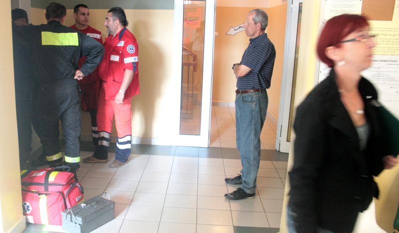 Chojniczanka uwięziona w windzie. Przez godzinę była bezradna