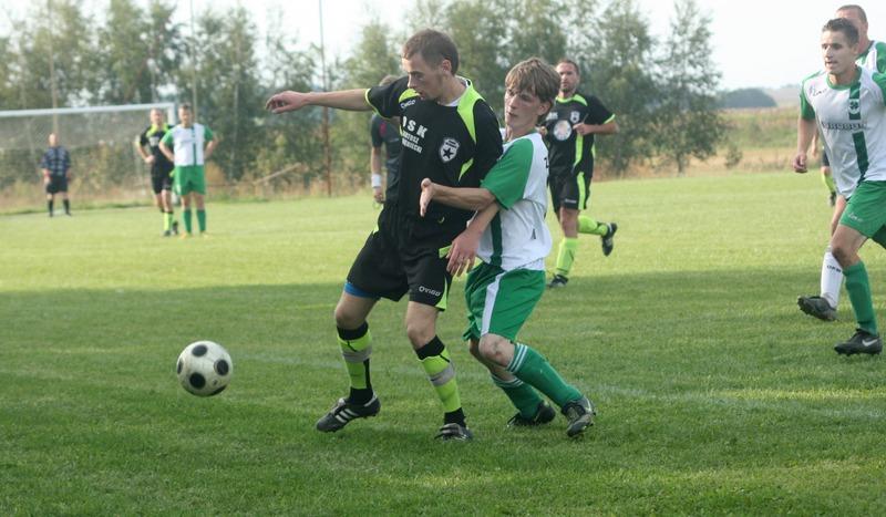 Finisz rozgrywek ligowych. Czarni mogą świętować awans