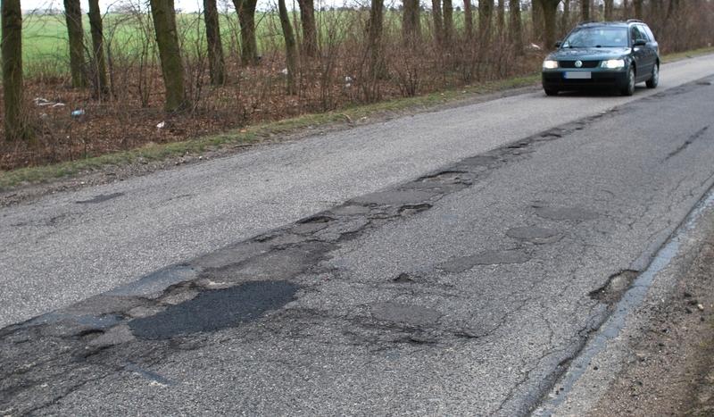Dziury przed Sławęcinem będą załatane
