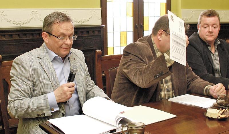 Wójt chętnie widziałby plajtę PKS-u
