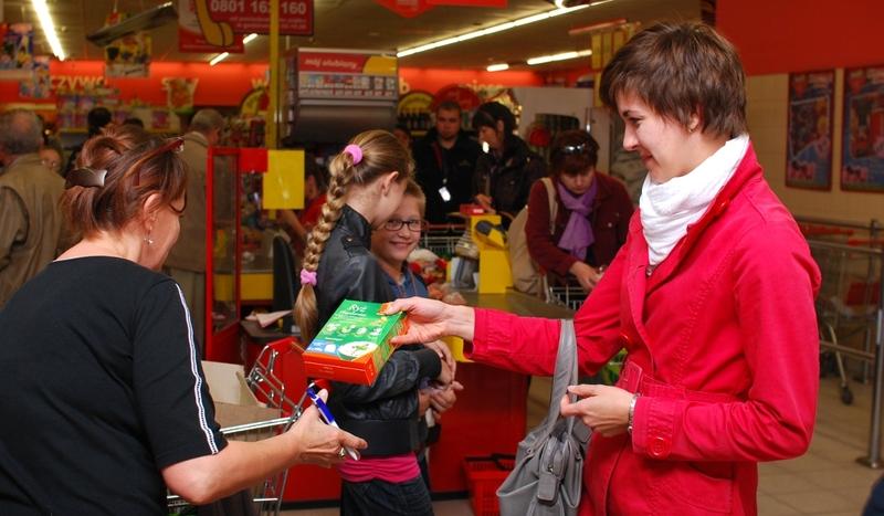 Zbiórka żywności w czerskich marketach