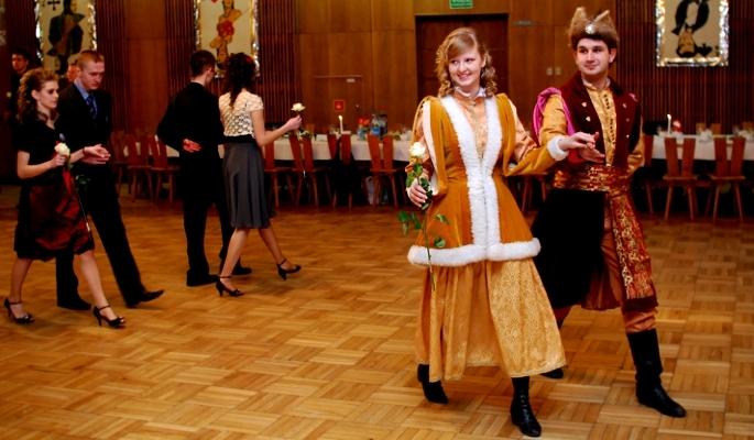 Studniówka w Brusach - część I