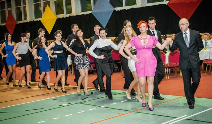 Pierwsze zdjęcia ze studniówki w ZSP nr 1