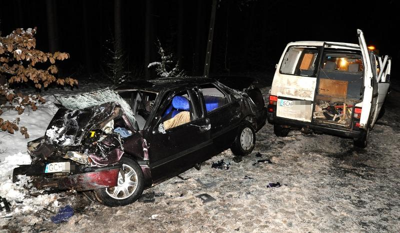 Poważny wypadek na trasie Czersk ? Brusy. Pięć osób w szpitalu (FOTO)
