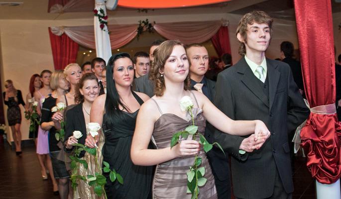 Studniówka w LO im. Filomatów Chojnickich CZĘŚĆ 1