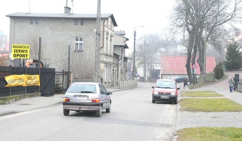 Radni chcą zakazu parkowania na Brzozowej