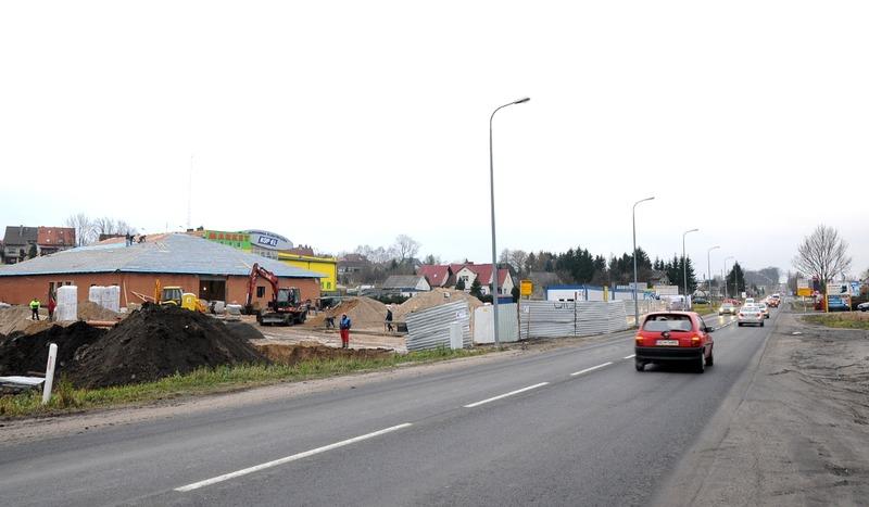 Będzie chodnik przy nowym Netto
