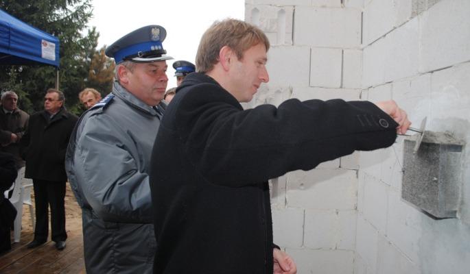 Siedziba policjantów w budowie