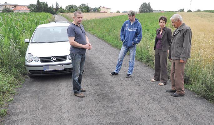 Gmina dla kilku mieszkańców drogi budować nie będzie