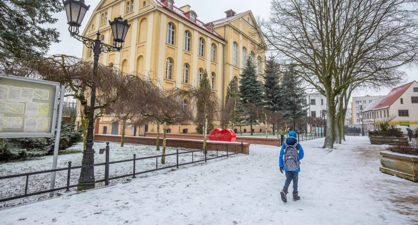 Miasto zapowiada redukcję osiemnastu etatów nauczycielskich