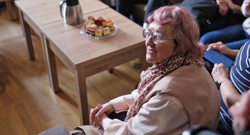 Czego najbardziej potrzeba seniorom?