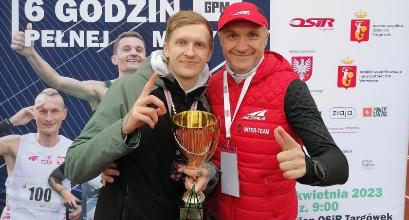 Ekstremalny wyczyn Mateusza Dajnowskiego z Angowic. Ile kilometrów przebiegł w sześć godzin?