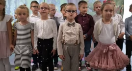 Dzieci z chojnickiego żłobka zaśpiewały wojewodzie i posłowi