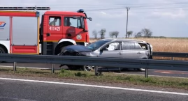 Wypadek na chojnickiej obwodnicy. Dwie osoby trafiły do szpitala. AKTUALIZACJA!!!
