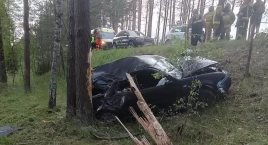 Groźny wypadek między Lubnią a Wielem. 19-latek dachował po niebezpiecznym manewrze audi