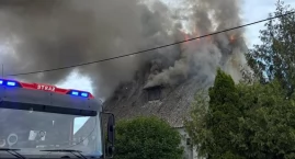 Strażacy walczyli z żywiołem przez pięć godzin. Loka&hellip;