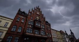Nadciąga uderzenie żywiołu. Sprawdź, w jakich godzin&hellip;