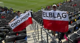 Flaga Polski z napisem Chojnice pojawiła się na fina&hellip;