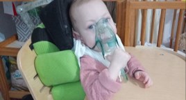 Lenka do ósmego miesiąca życia była karmiona przez sondę