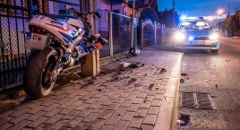 Motocyklista uderzył w słup energetyczny (FOTO) 