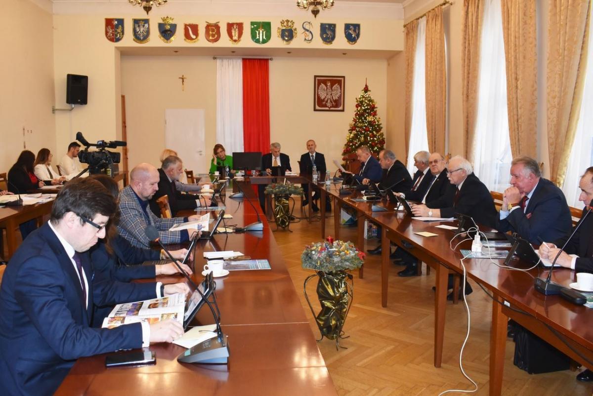 Radni jednogłośni w kwestii finansów powiatu przemyskiego