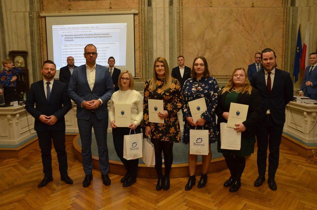 Stypendia prezydenta dla studentów PANS